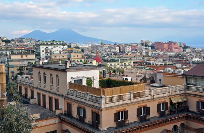 Why take a day trip from Rome to Naples?