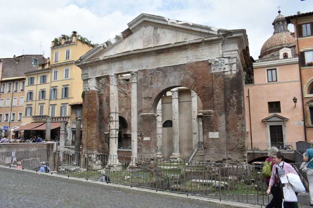 What to see in Jewish Ghetto Rome like the Portico of Ottavia