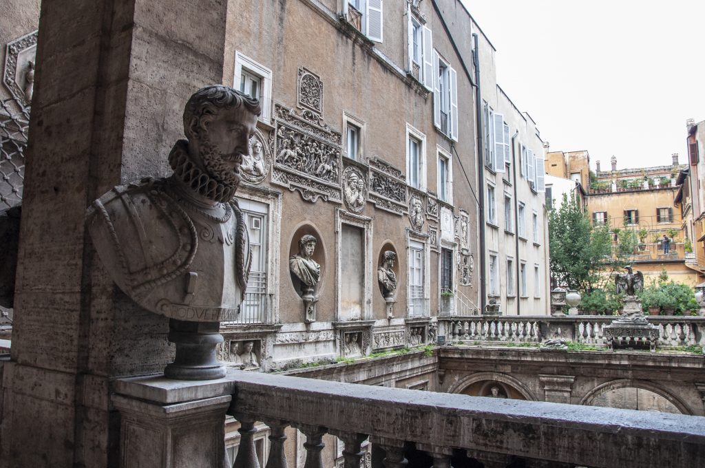 Palazzo Mattei, one of the things to see in the Roman Ghetto